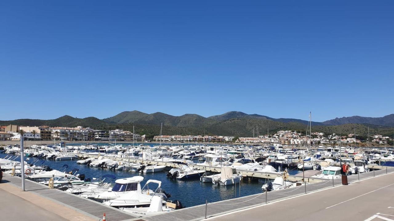 Port De Llanca , La Miranda Apartment Luaran gambar